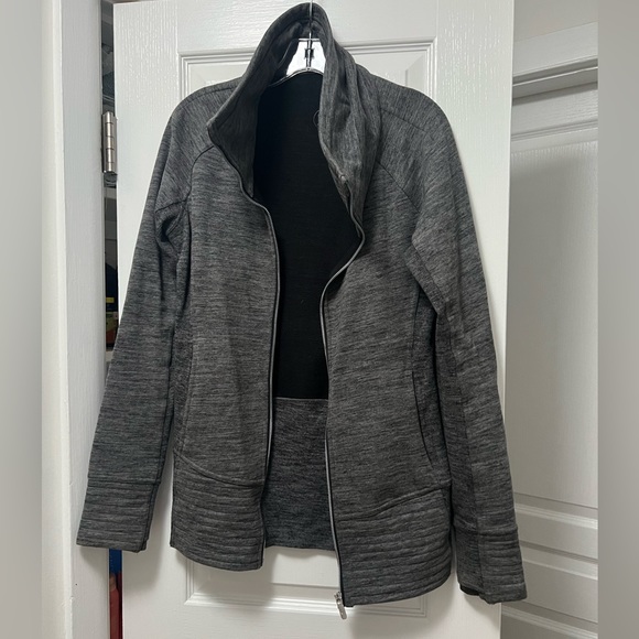 Lululemon Zip Up - Picture 1 of 4